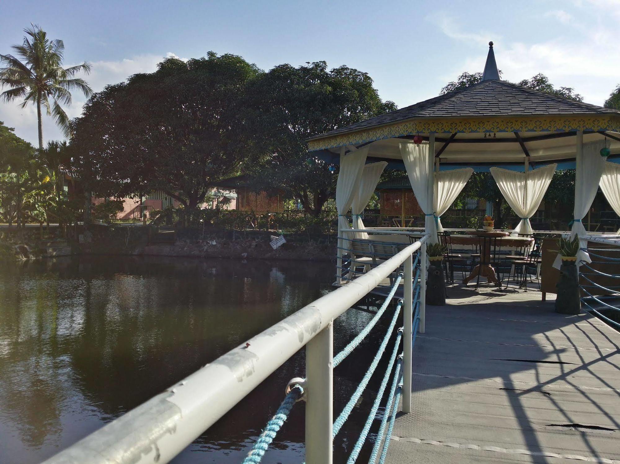 Villa Del Carmen Resort And Restaurant Bulacan エクステリア 写真